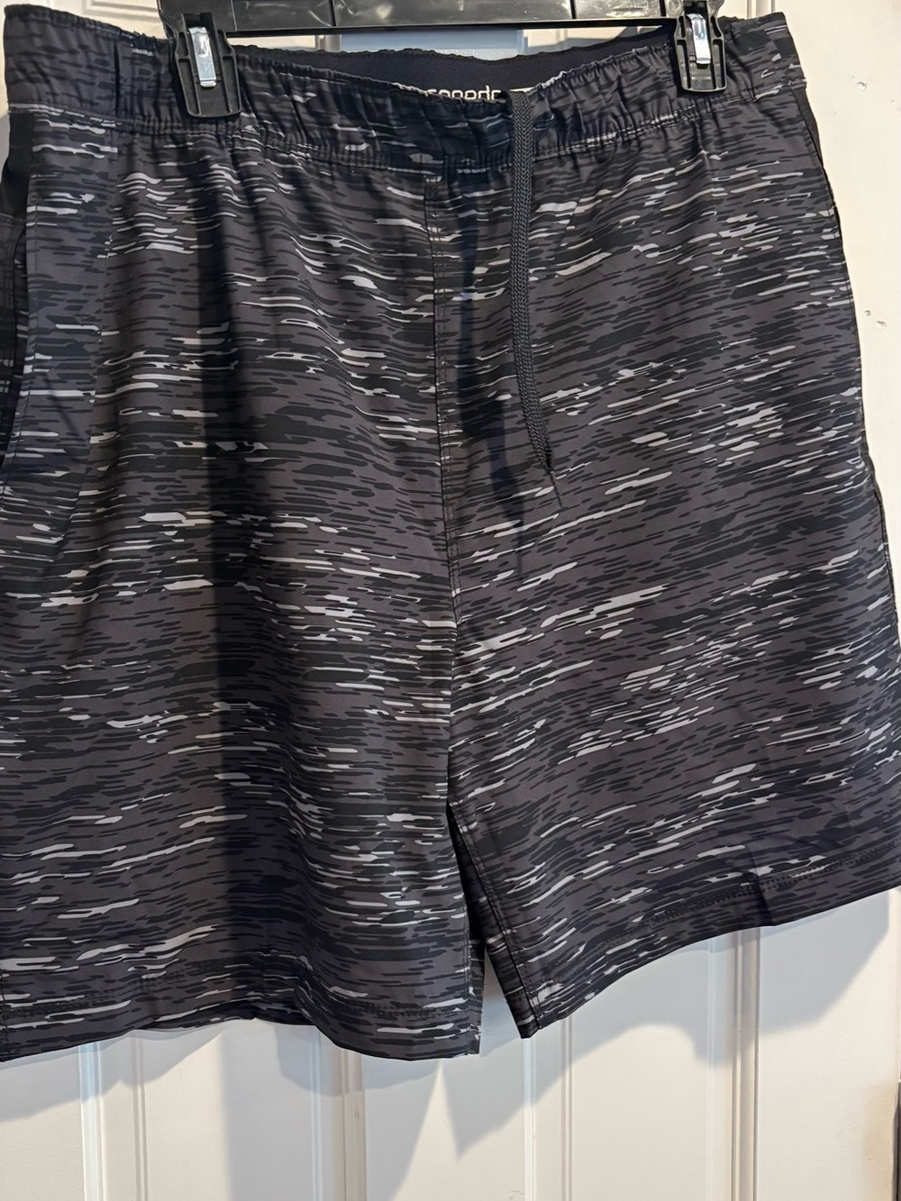 Men’s Speedo Swim Trunks. Size L